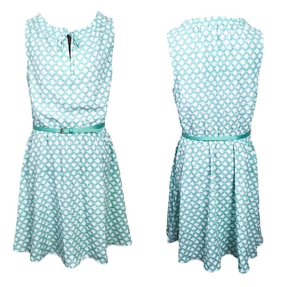 LC Lauren Conrad Green and White Feather Print Sleeveless Dress with Belt Size S